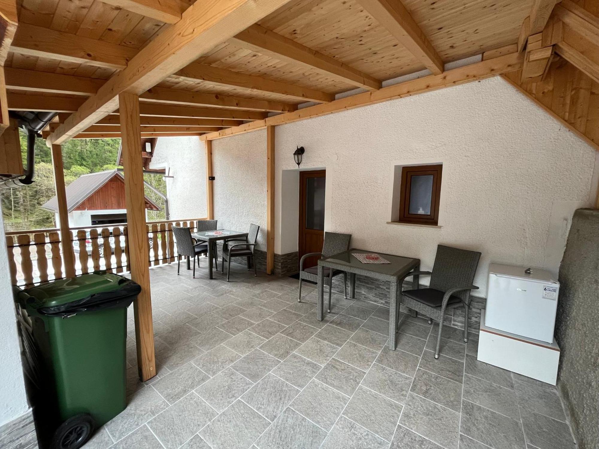 Soča Apartmaji In Sobe Cuder מראה חיצוני תמונה